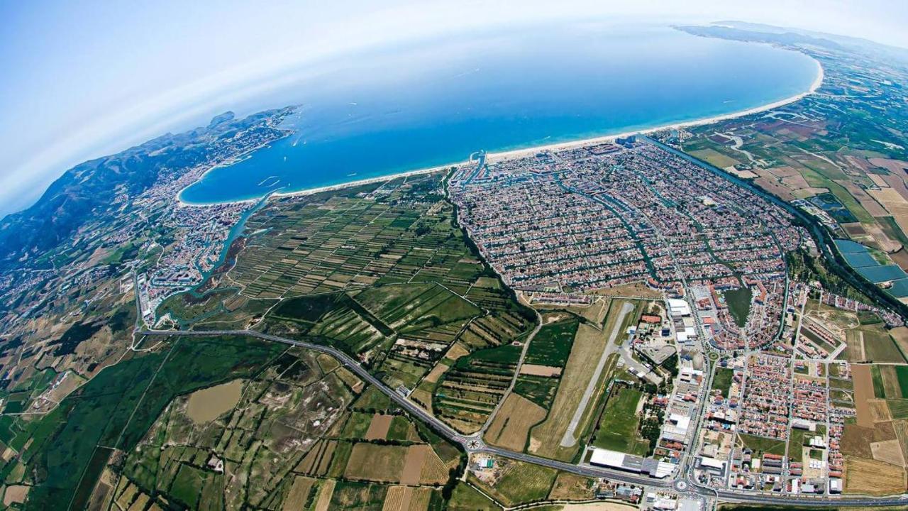 Costa Brava Acollidor Apartament Amb Gran Terrassa Per A 3 Persones Castello  D'Empuries Exterior foto